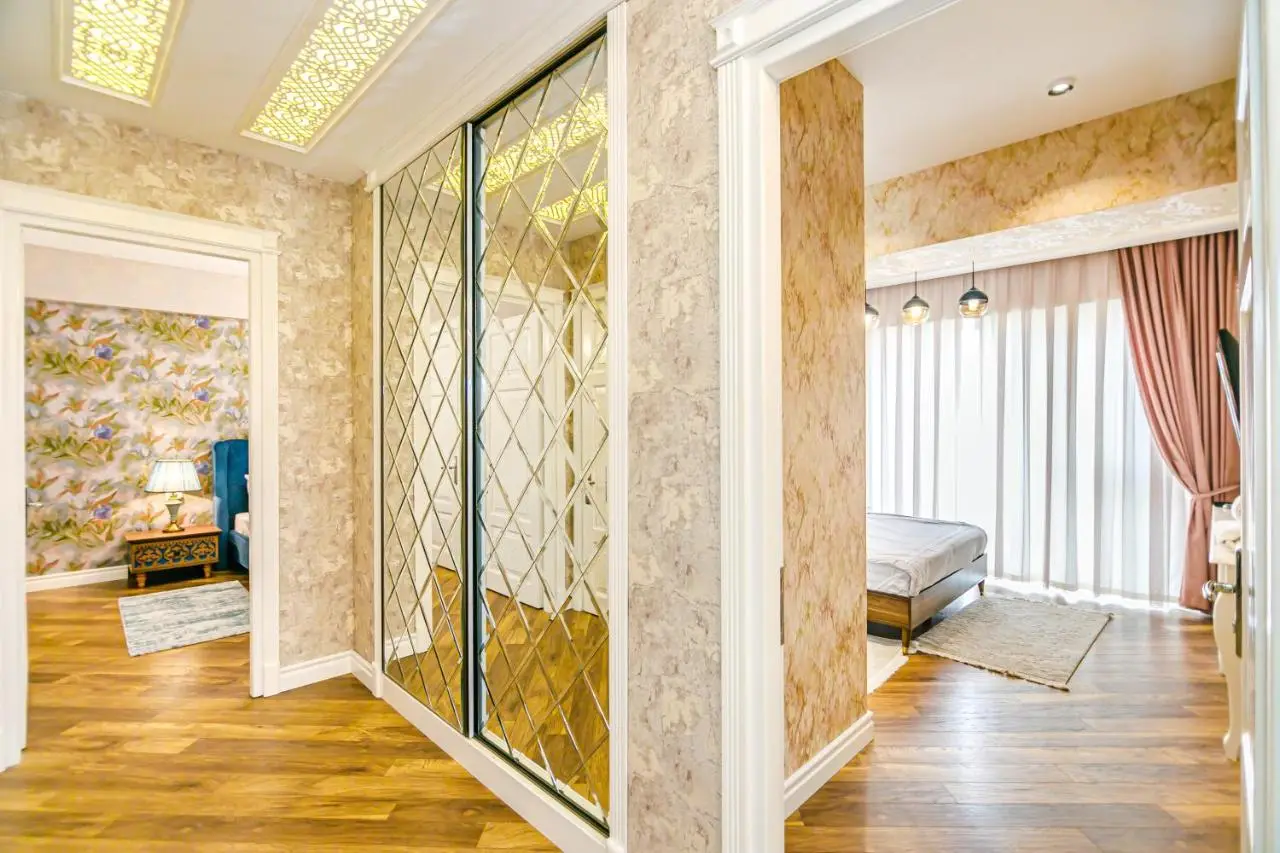 CRYSTAL Luxury Apartment on BAKU