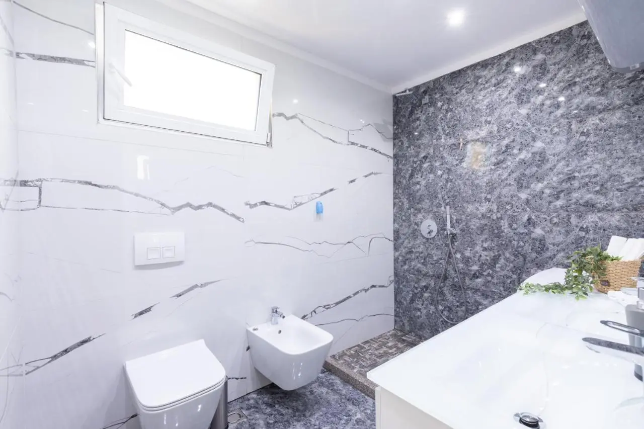 Exclusive 2 Bedrooms Apartment