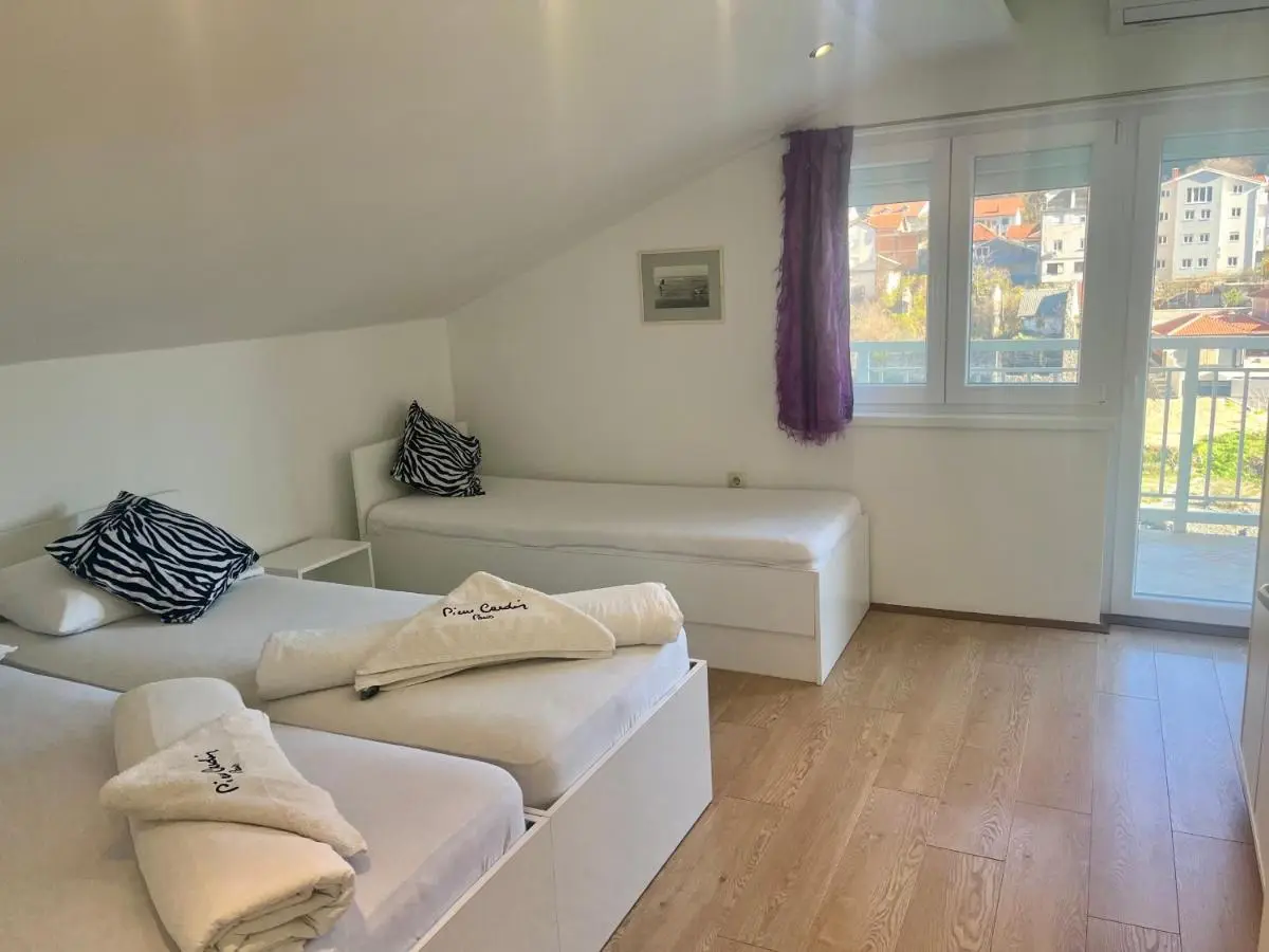 Magic river view Apartment