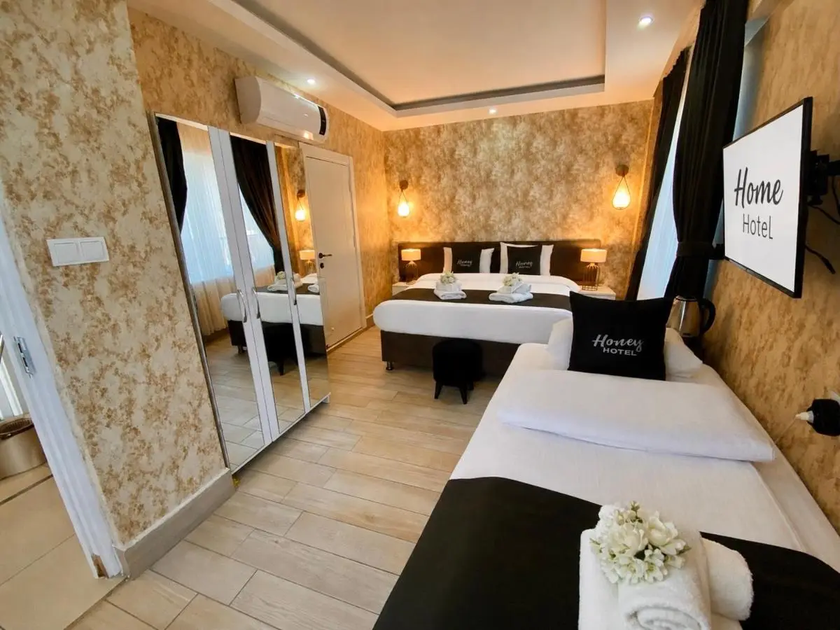 Honey Hotel