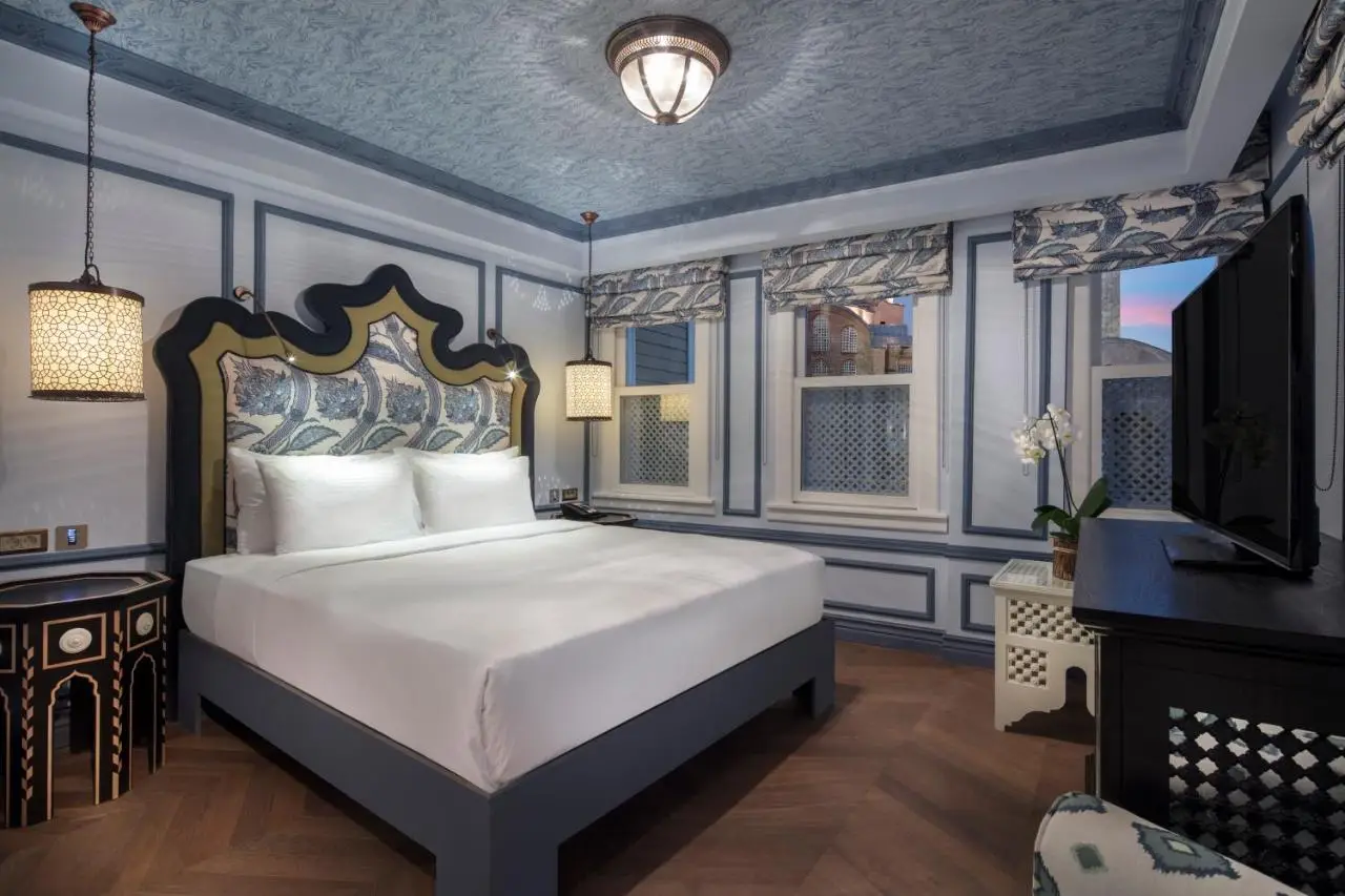Hagia Sofia Mansions Istanbul, Curio Collection by Hilton