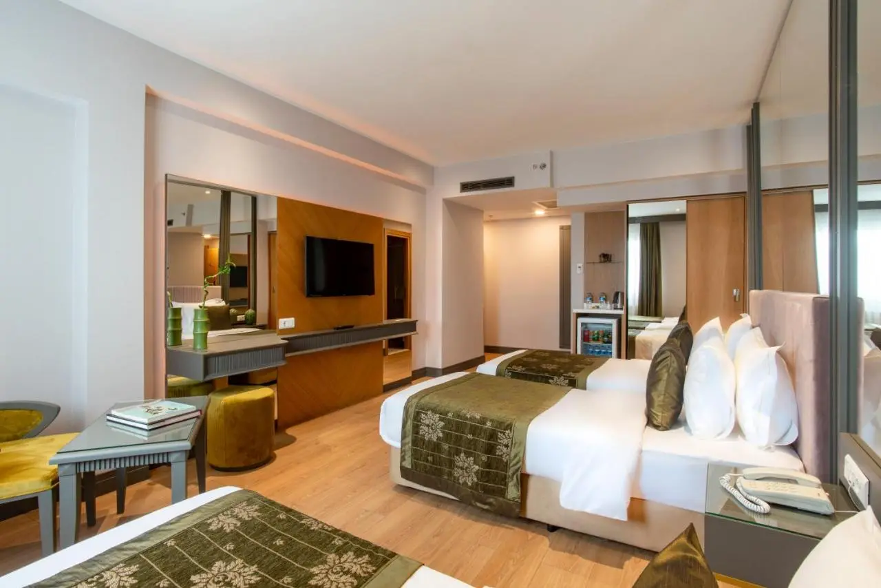 Oran Hotel