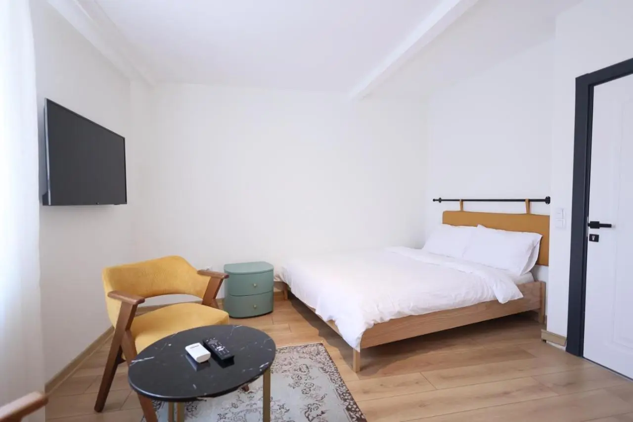 Evra Suites Hotel