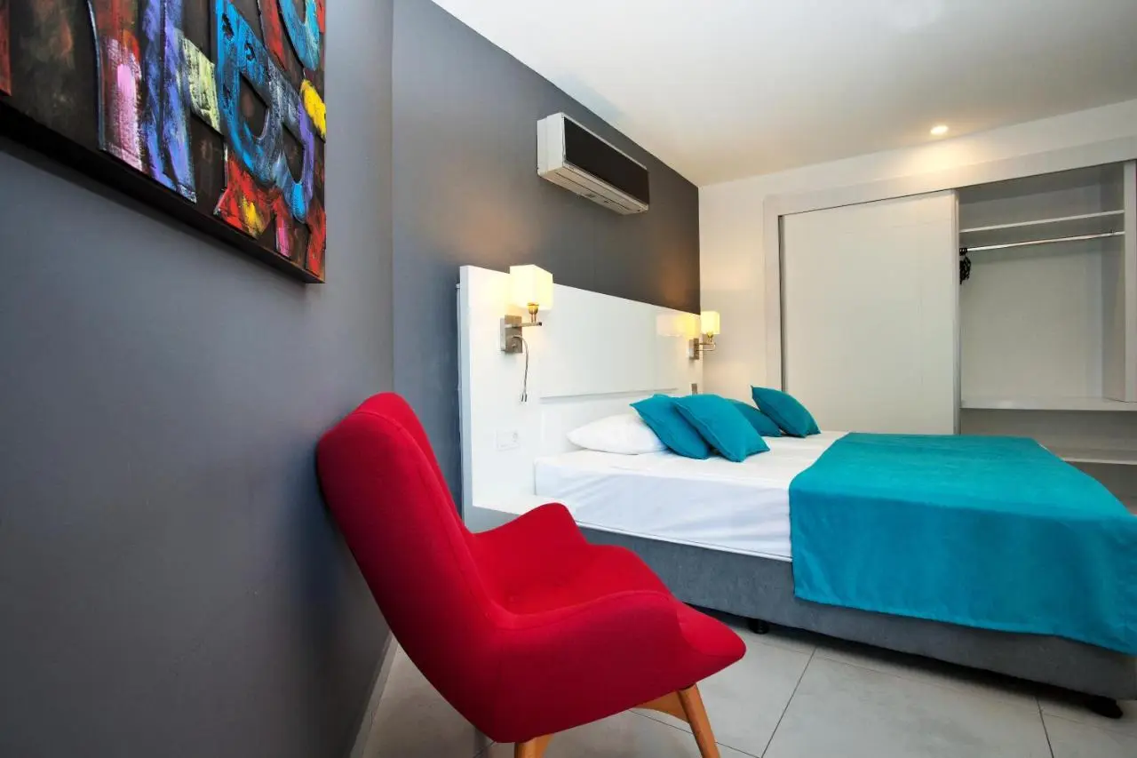 Green Garden Suites Hotel