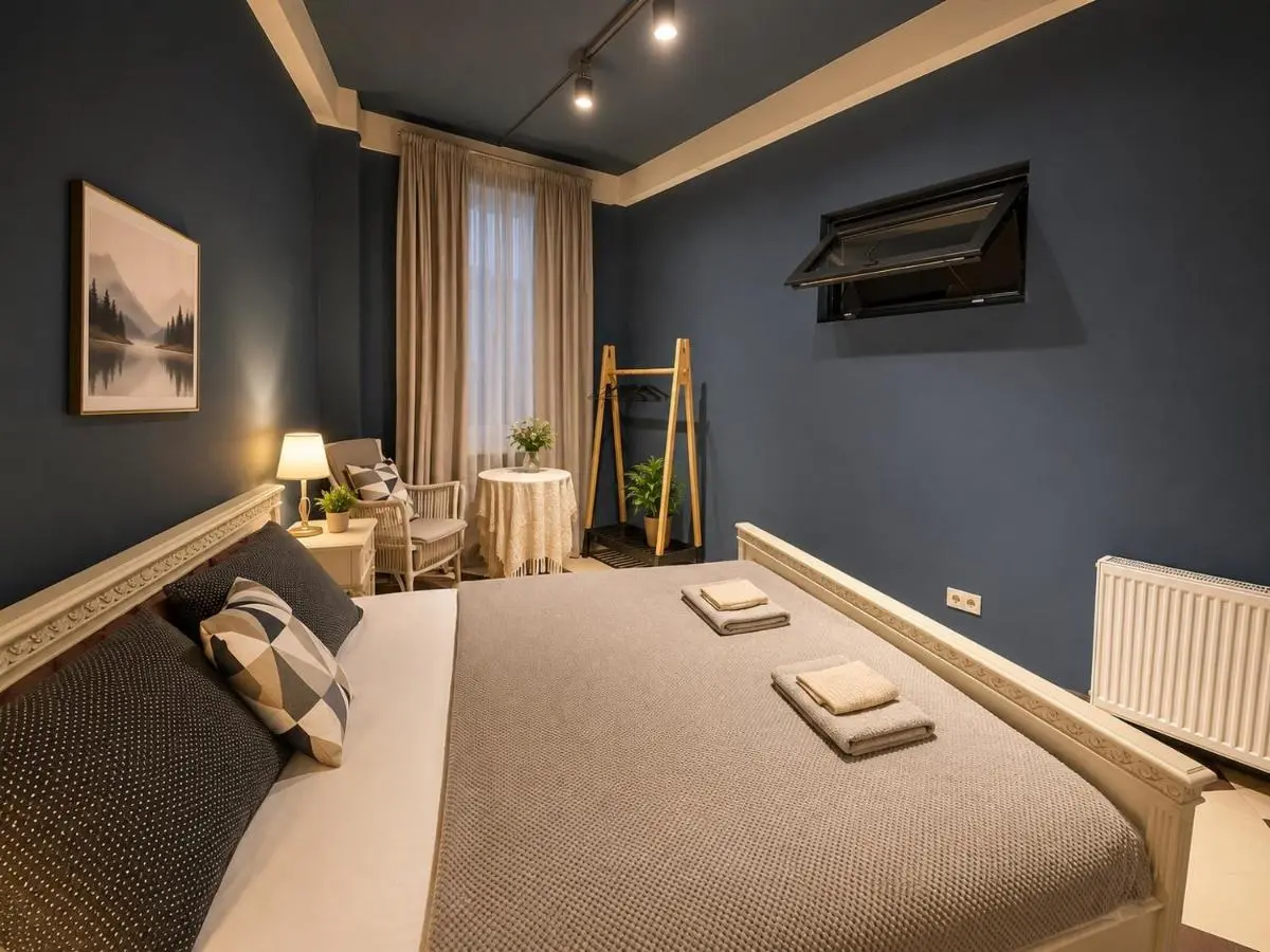 Firuzi Apartment TBS