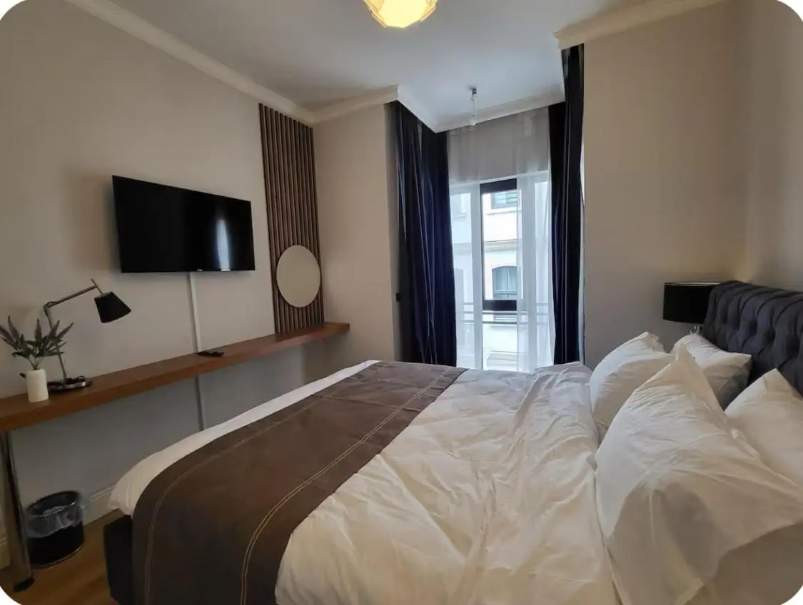 Taksim The 360 Hearth Of İstanbul 55-56