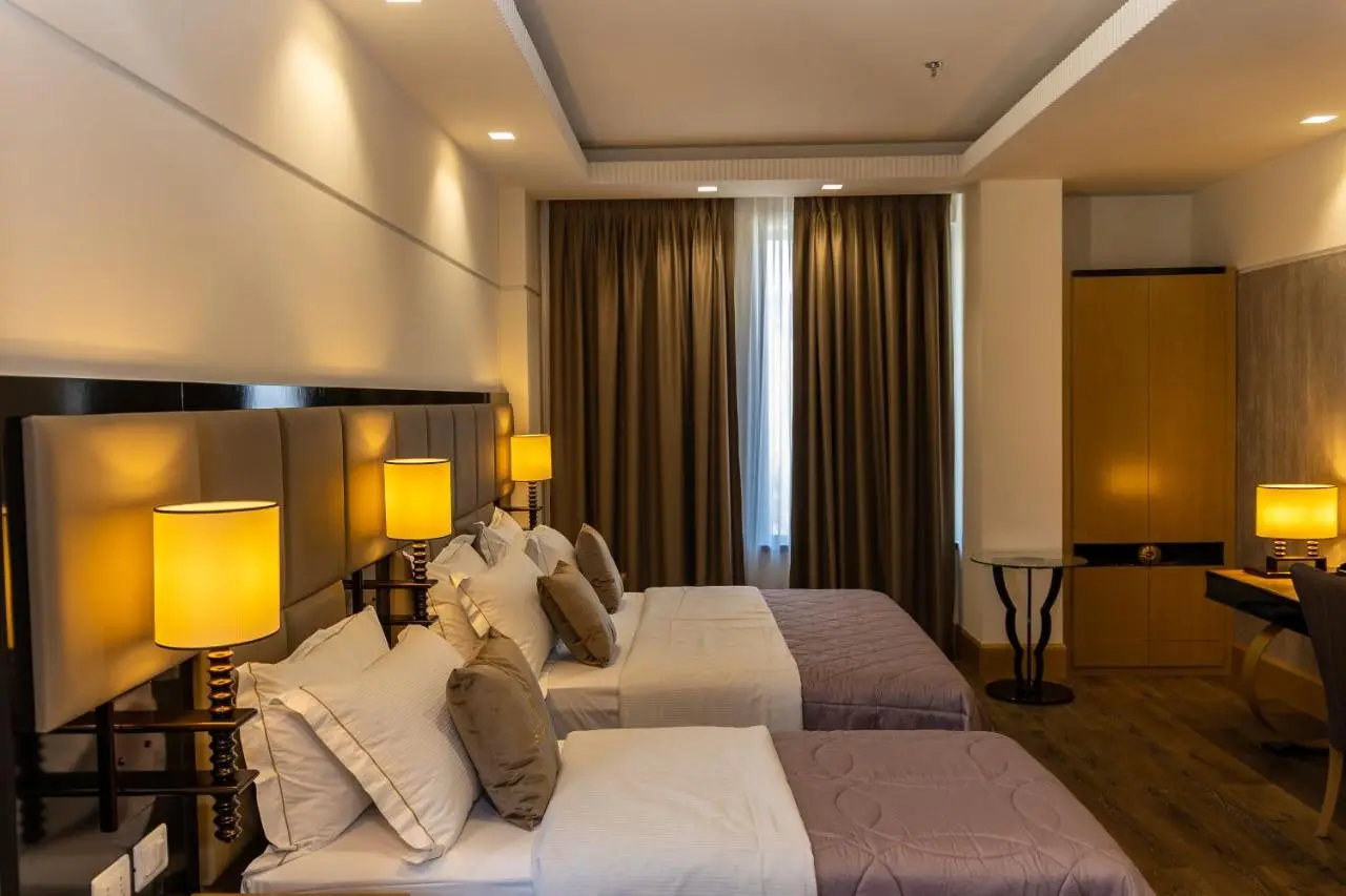 Hotel Golden Palace