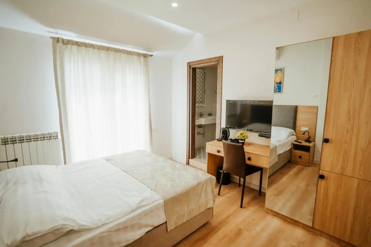 West Apart Hotel