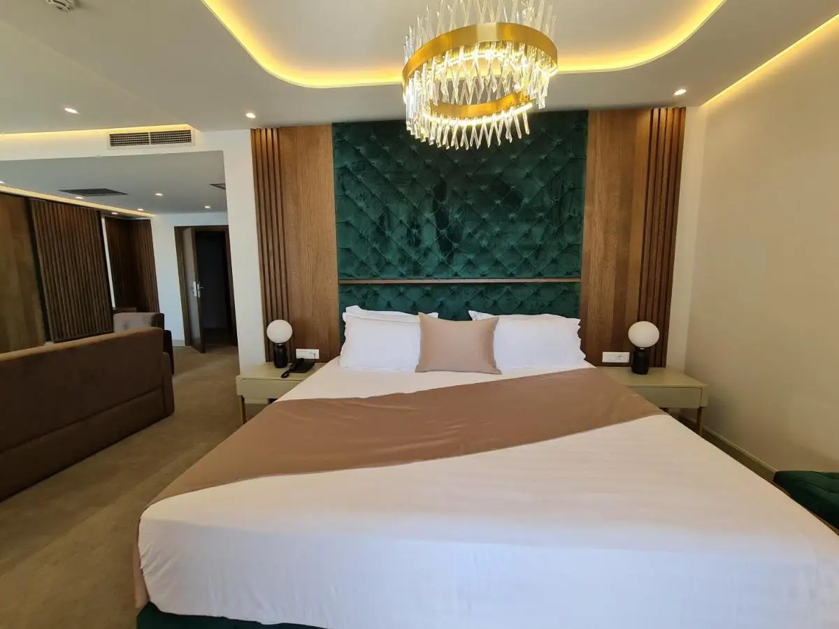 Hotel Aross
