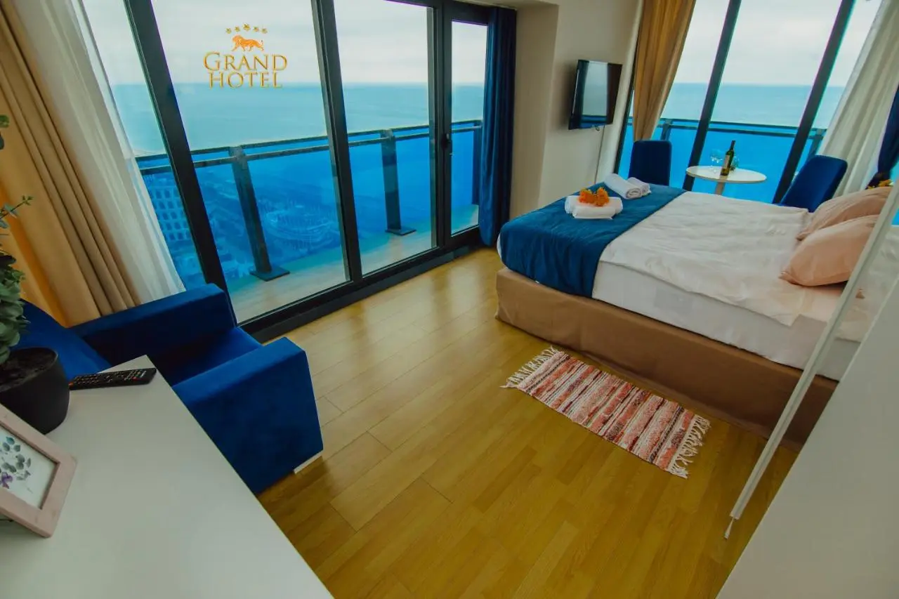 GRAND HOTEL ☆ ORBI CITY