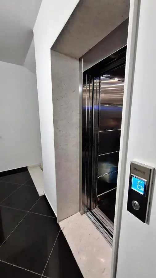 White Palace Apartment