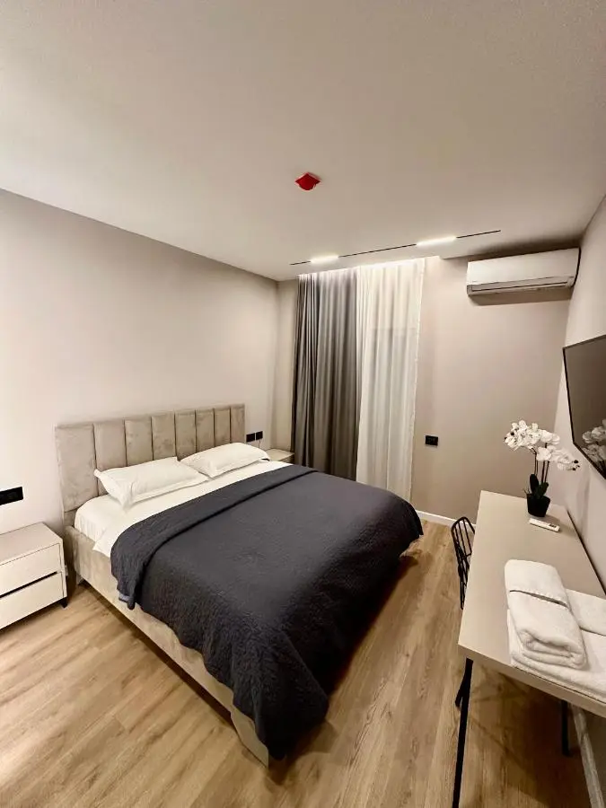 Venis Hotel