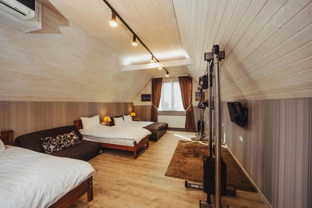 Rustaveli Apartment with Gym