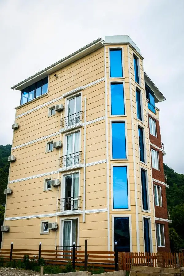 Orange Hotel