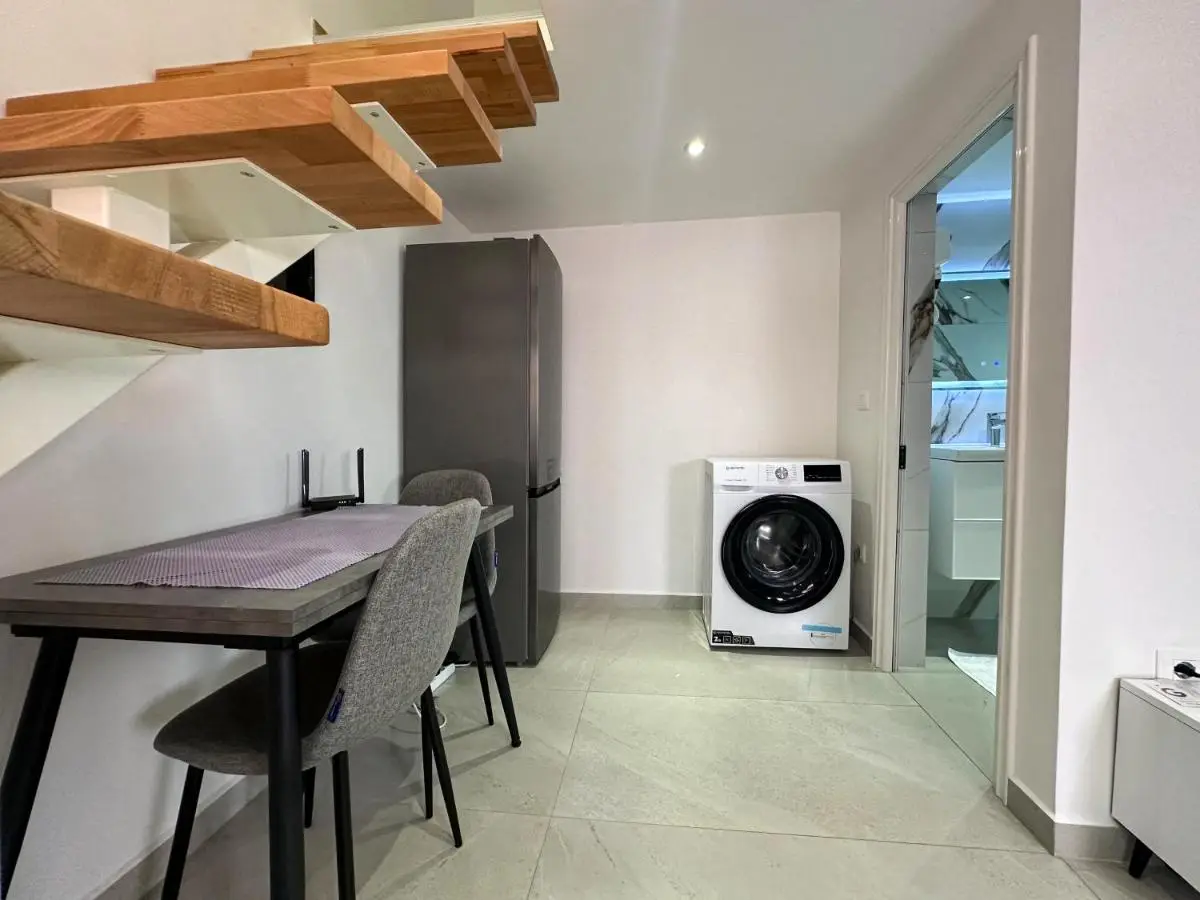 Home Select Tirana 2