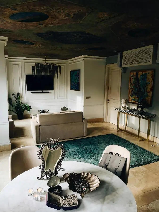 AB Residences -Cihangir Luxury Antique Apartment