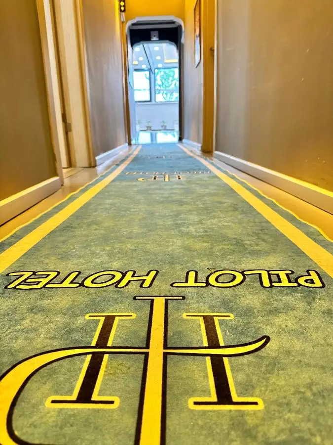 pilot hotel