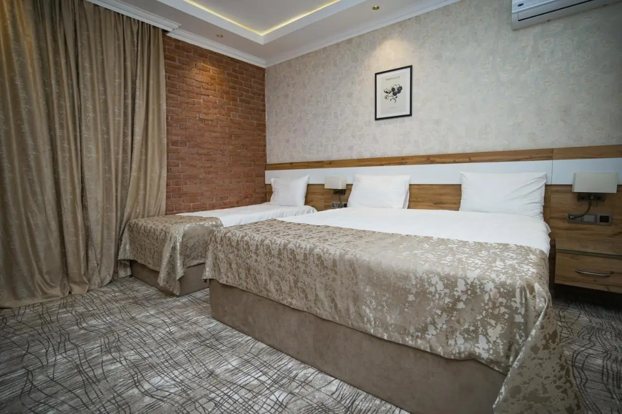 LakeSide Hotel & Spa