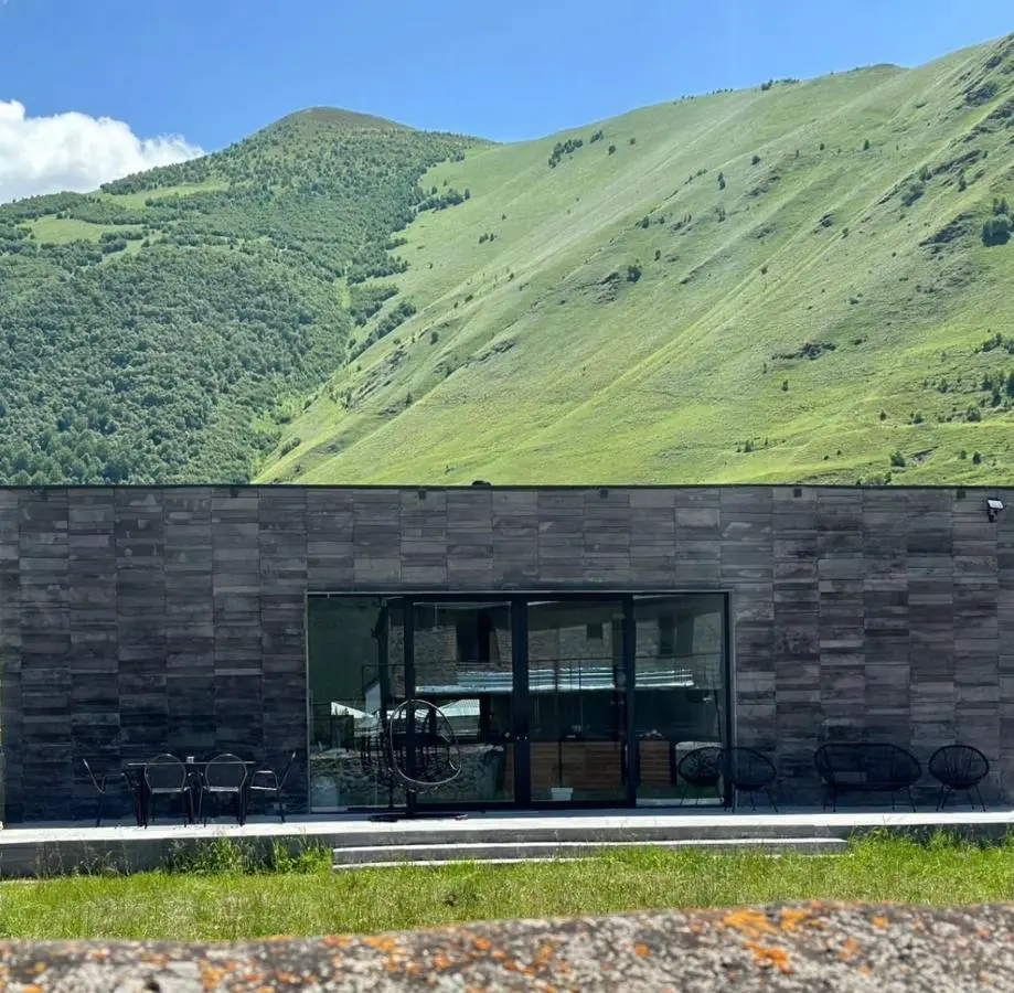 Alpine Escape Kazbegi