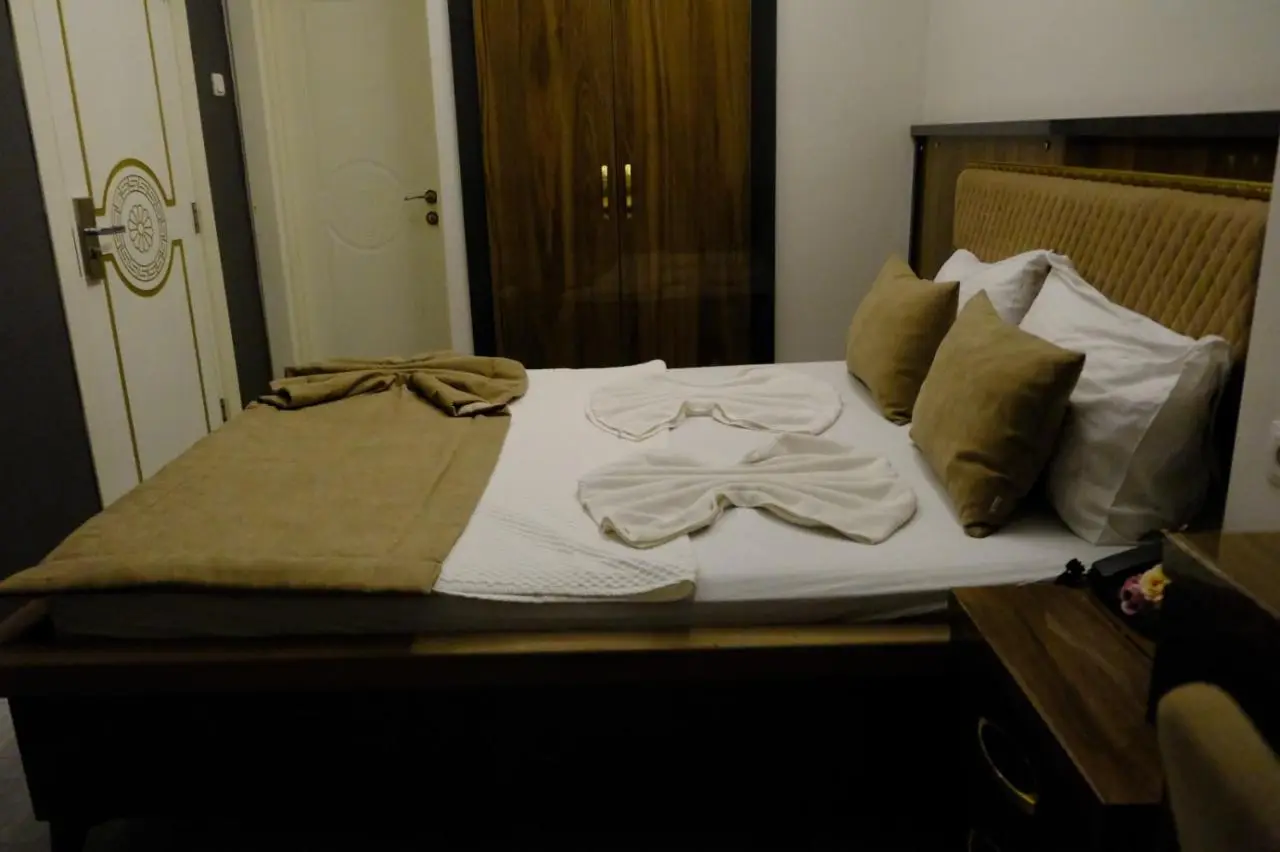 Grand Diamond Hotel