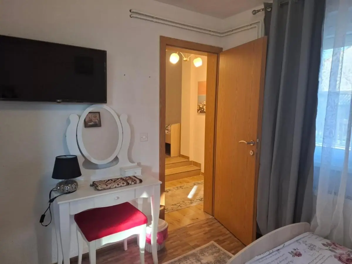 Amina River Apartment