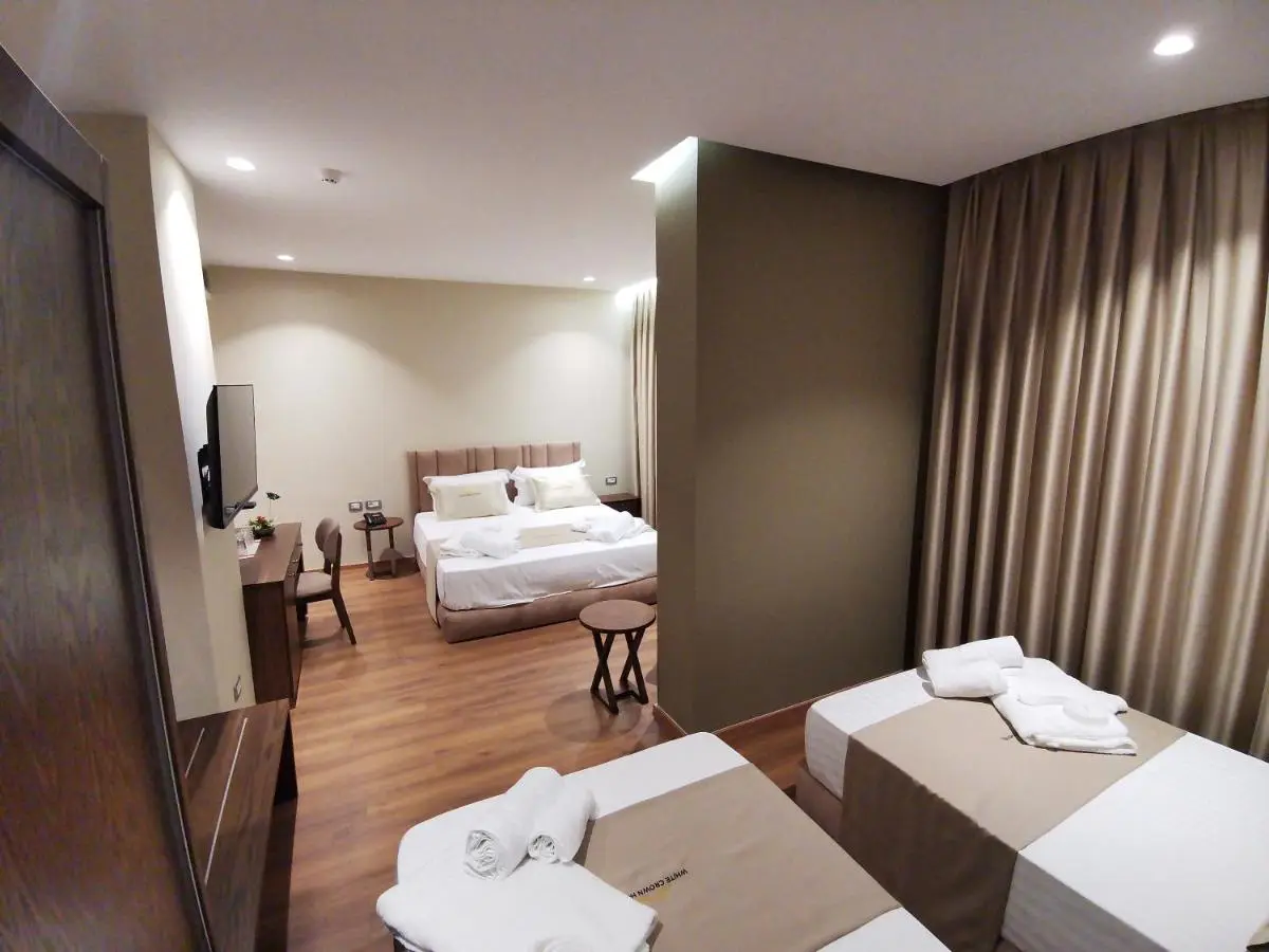 WHITE CROWN HOTEL