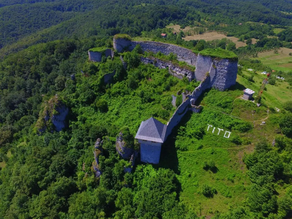 Domaćinstvo Una-Ostrovica