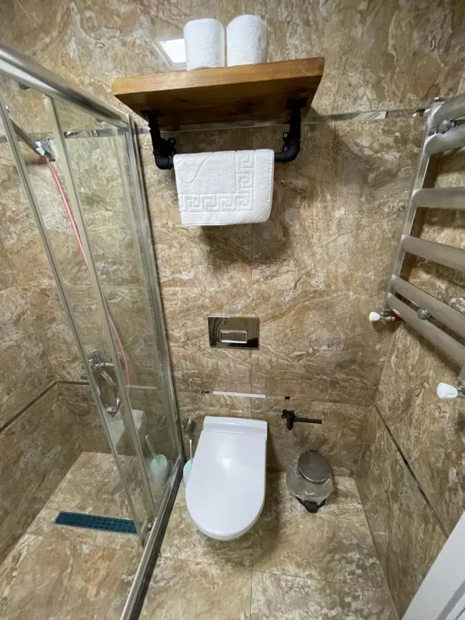 Arat Apartments