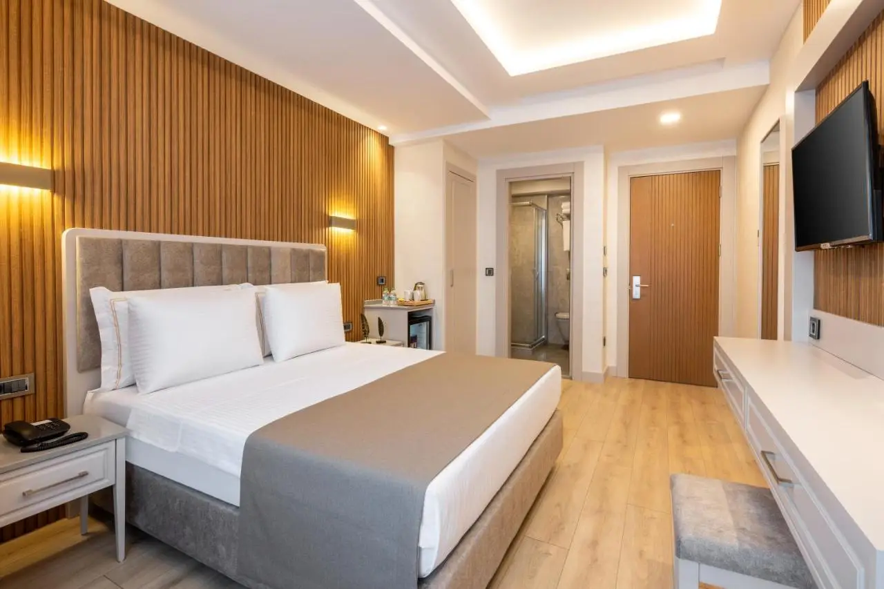 Carina Gold Hotel And Restaurant