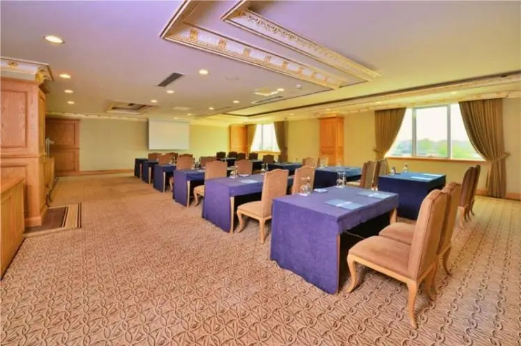 The Sign Kocaeli Thermal Spa Hotel &Convention Center