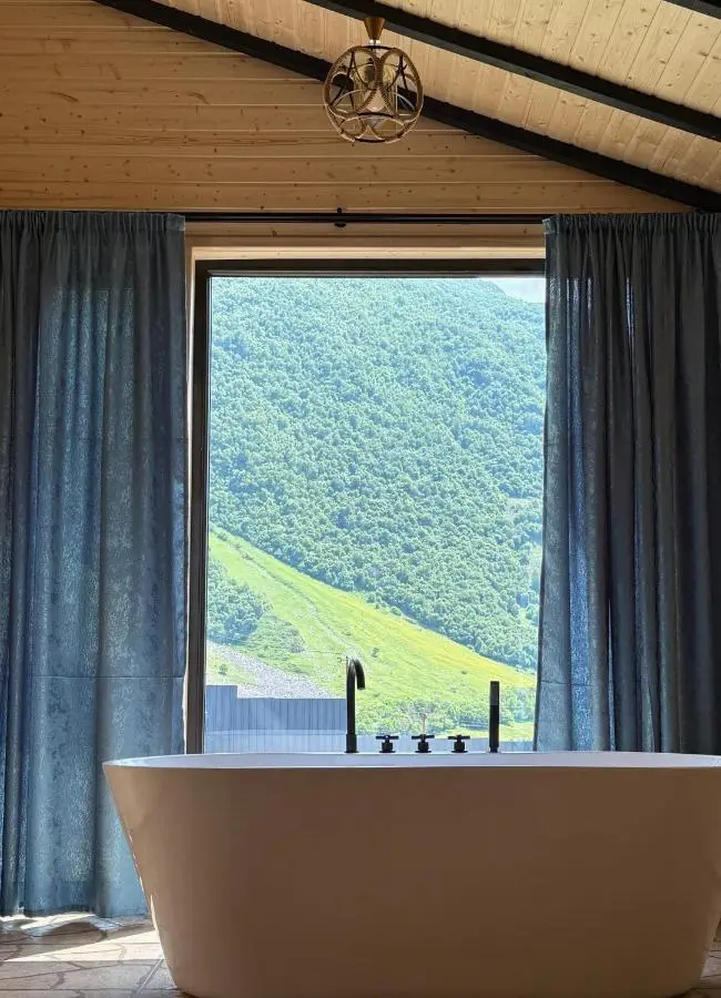 Kazbegi Inn Cottages