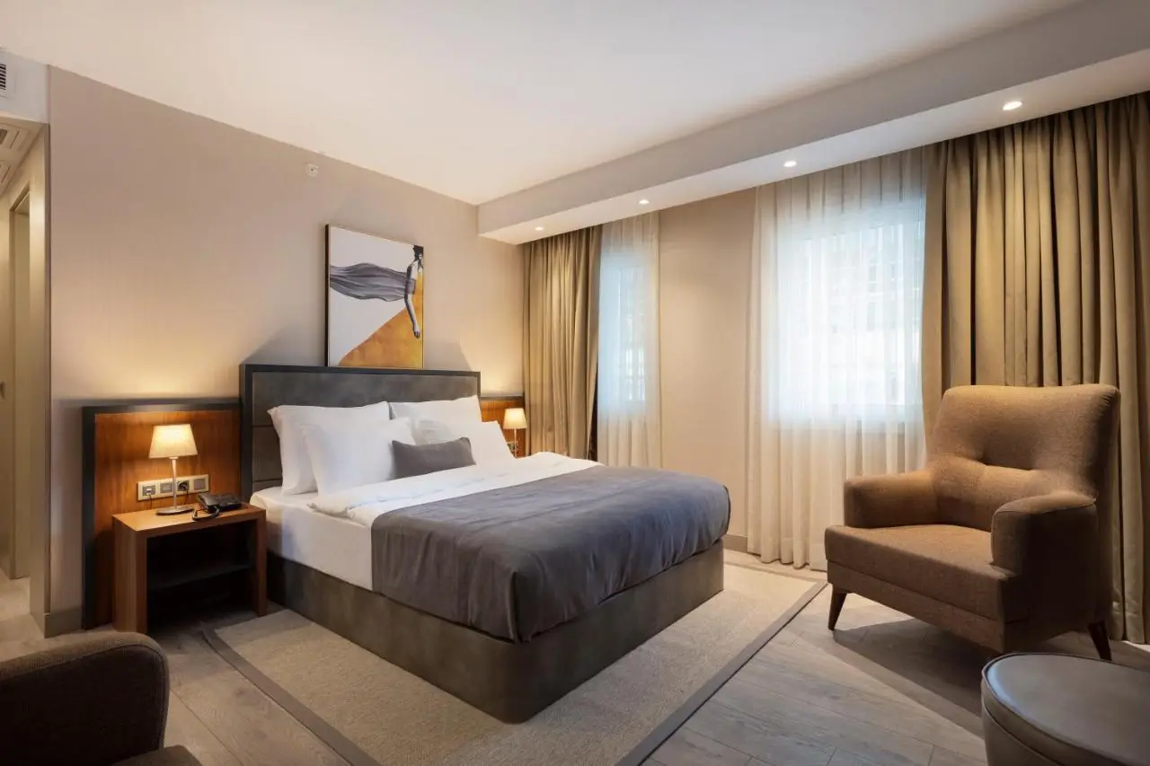 İzz Hotel Koşuyolu