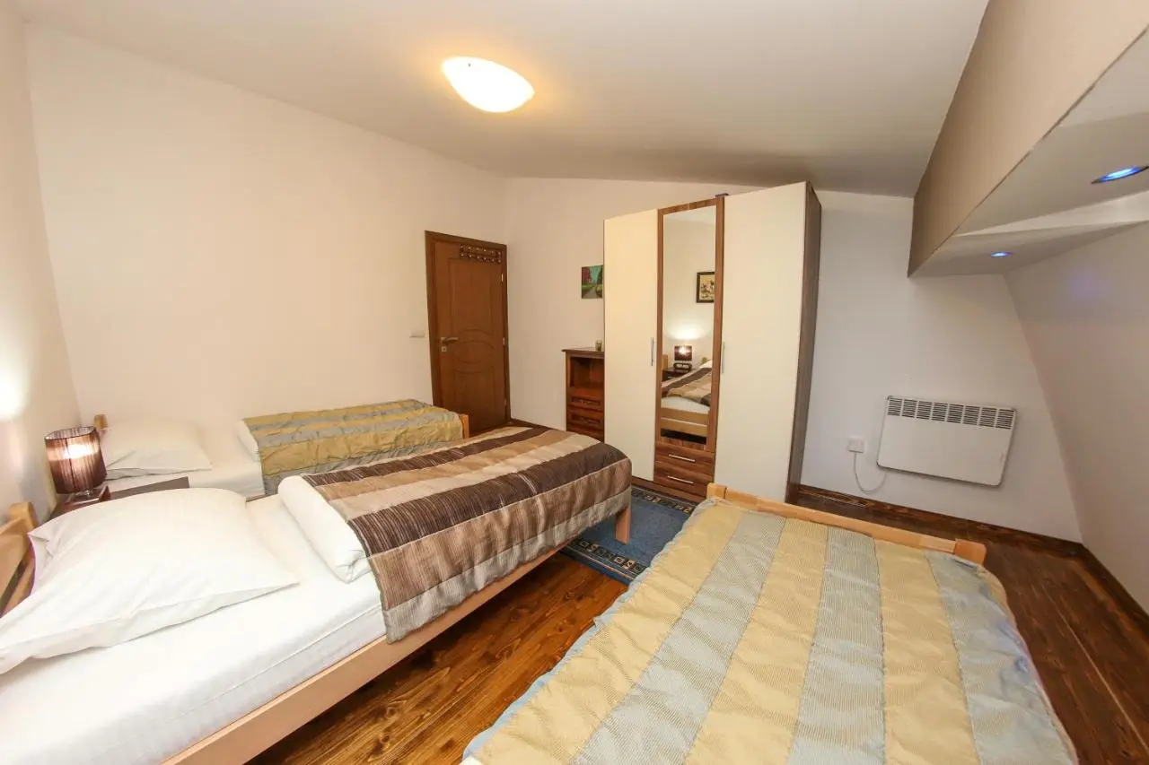 Apartments Cyrano 1&2
