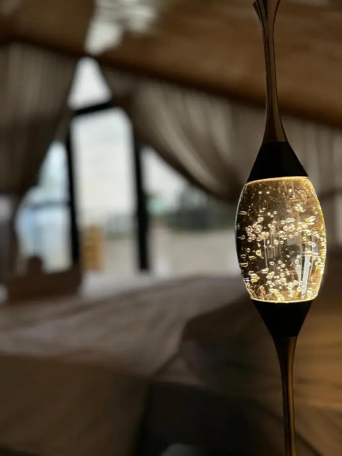 Luxury Milan Mountain Ponoramic Villa, indoor heated pool and jacuzzi with mountain view