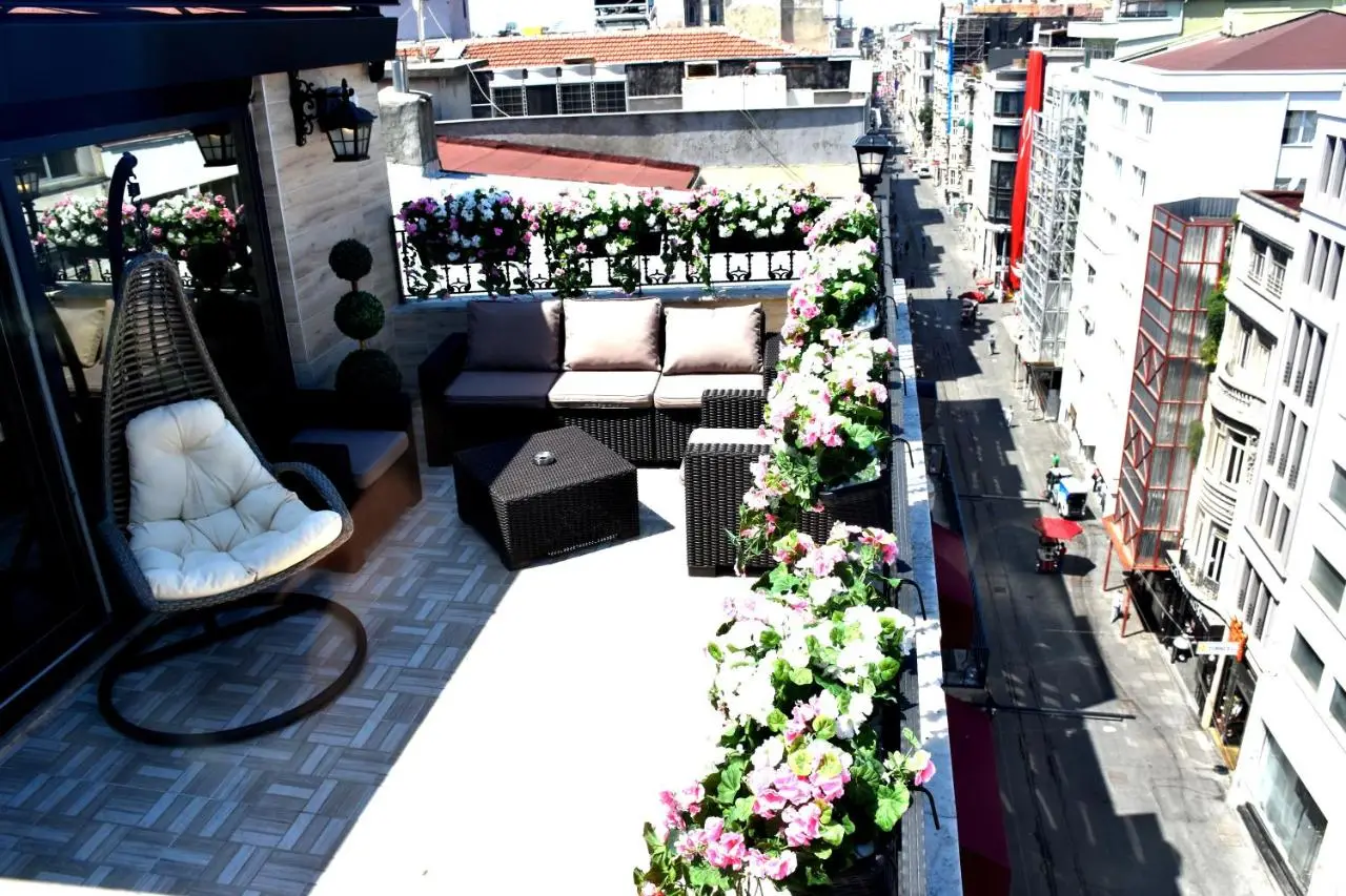 Bonne Sante Hotel