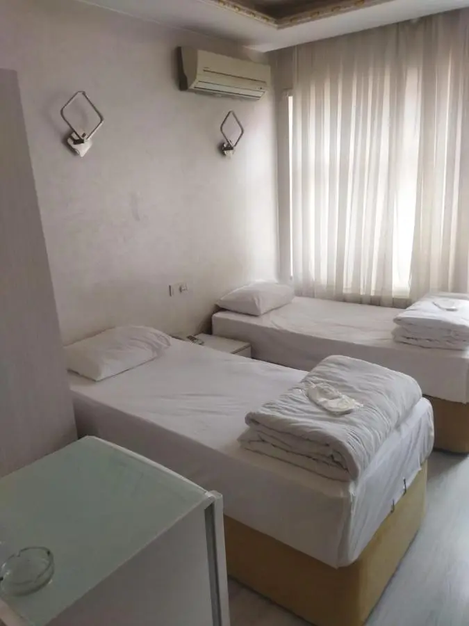 Adil Konak Hotel