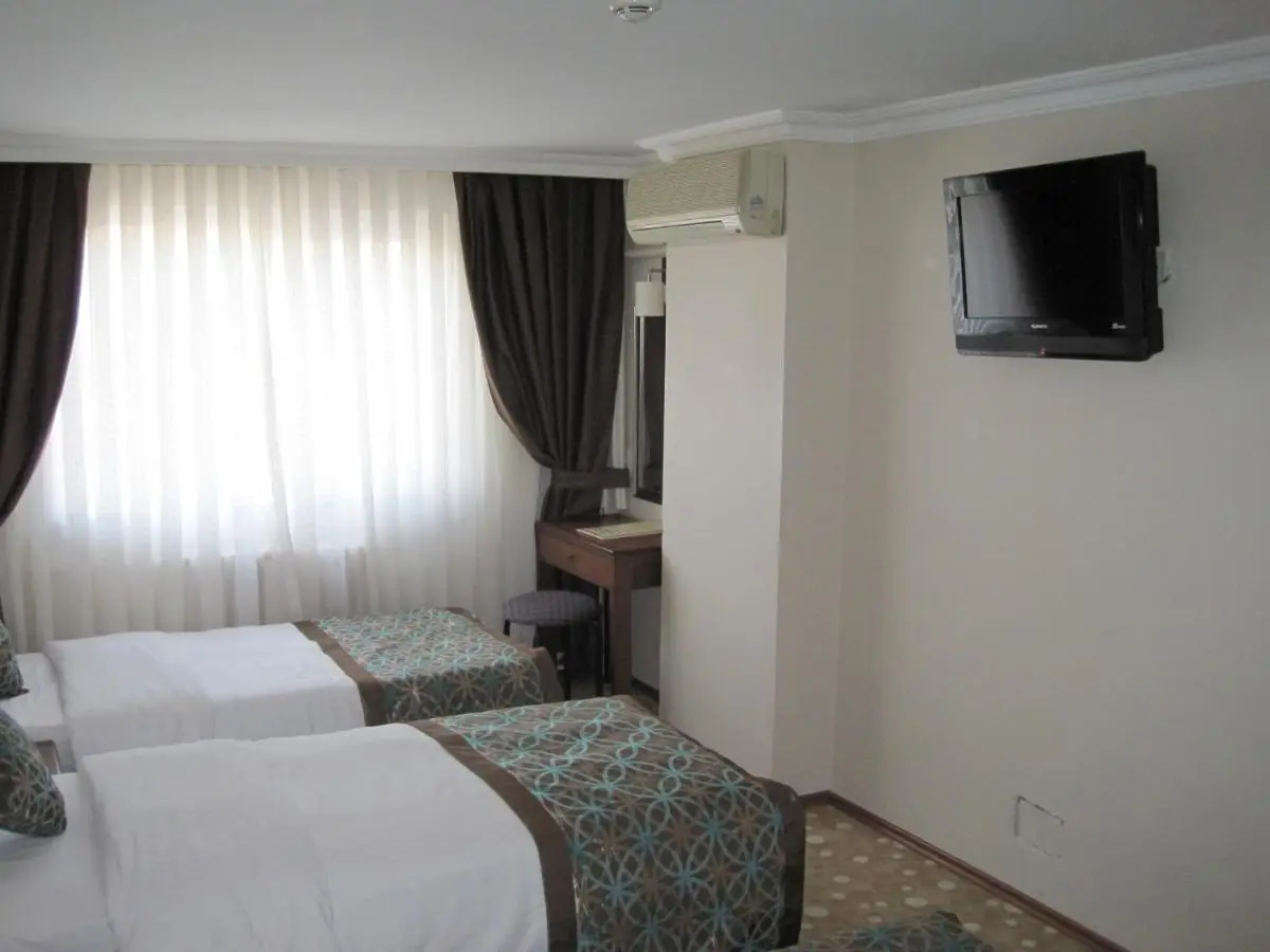 Avlonya Hotel