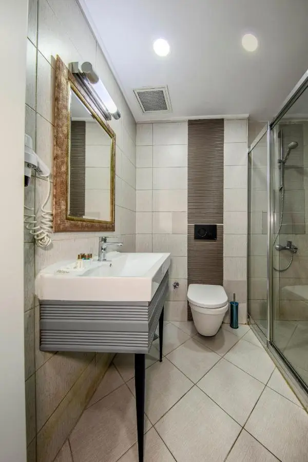 Tilia Hotel