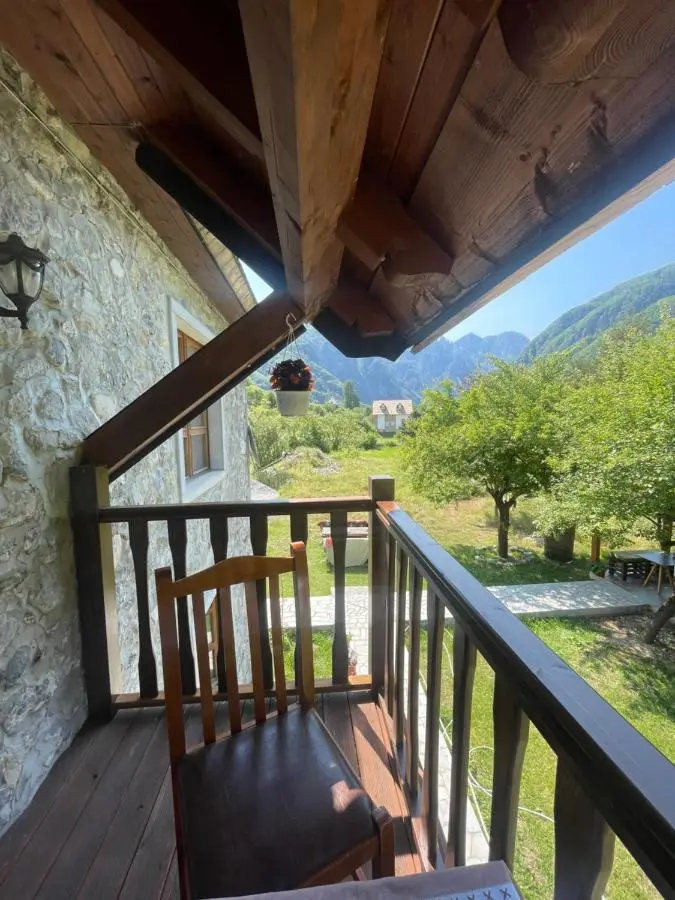 Rupa Guest House