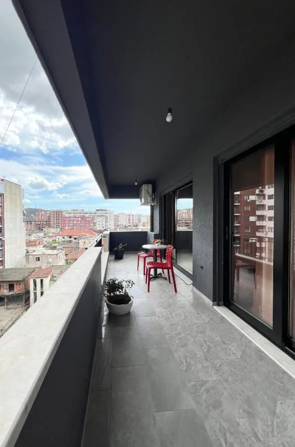 B2 Apartment