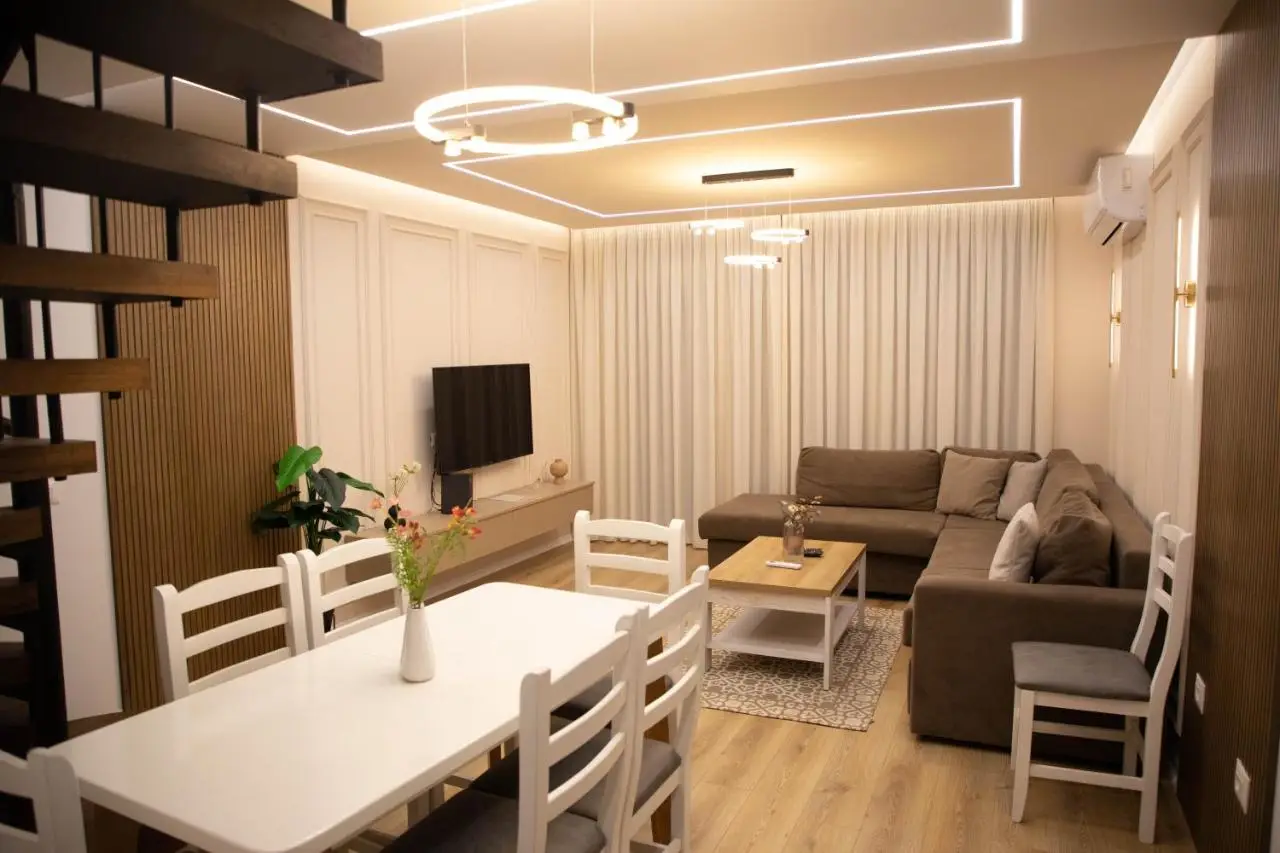Central Continental Apartment