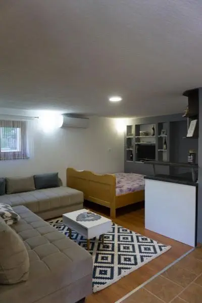 Apartments Ena