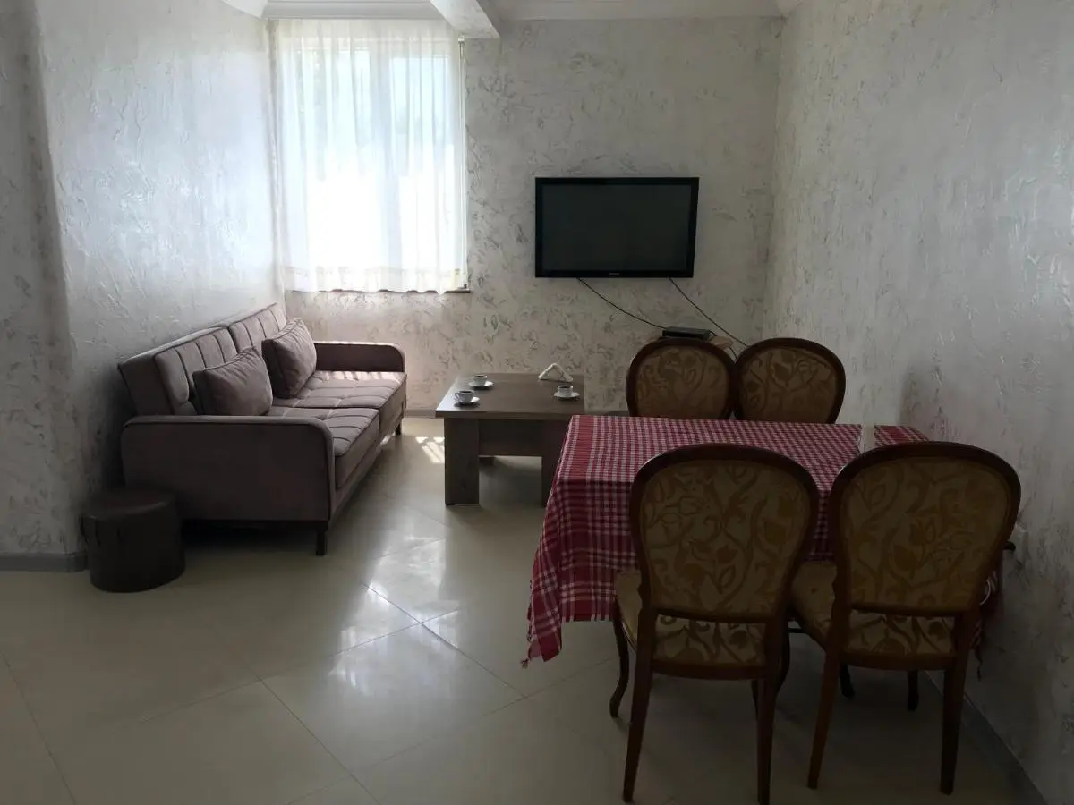 Nani's sweet home