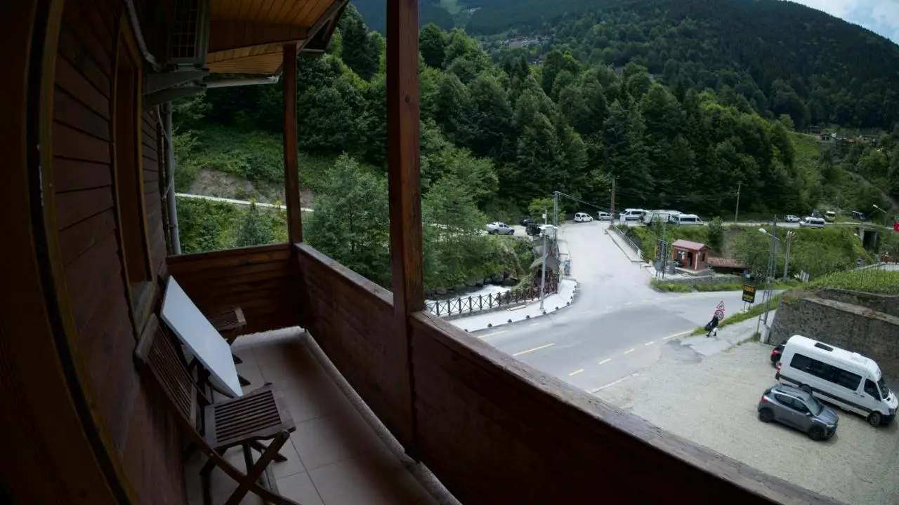 Meric Hotel