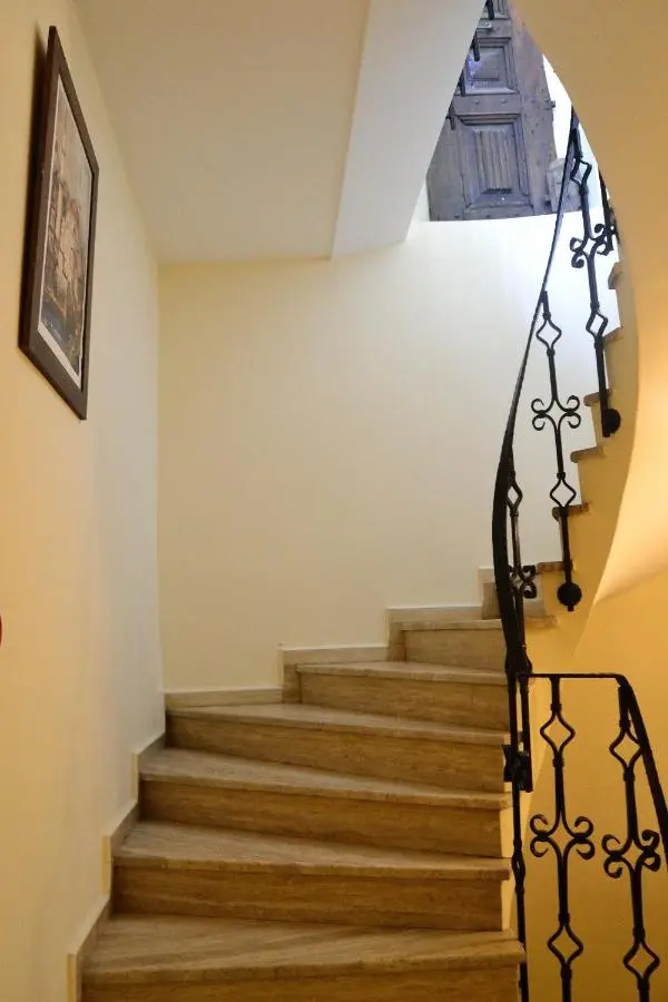 Hotel Alp Guesthouse