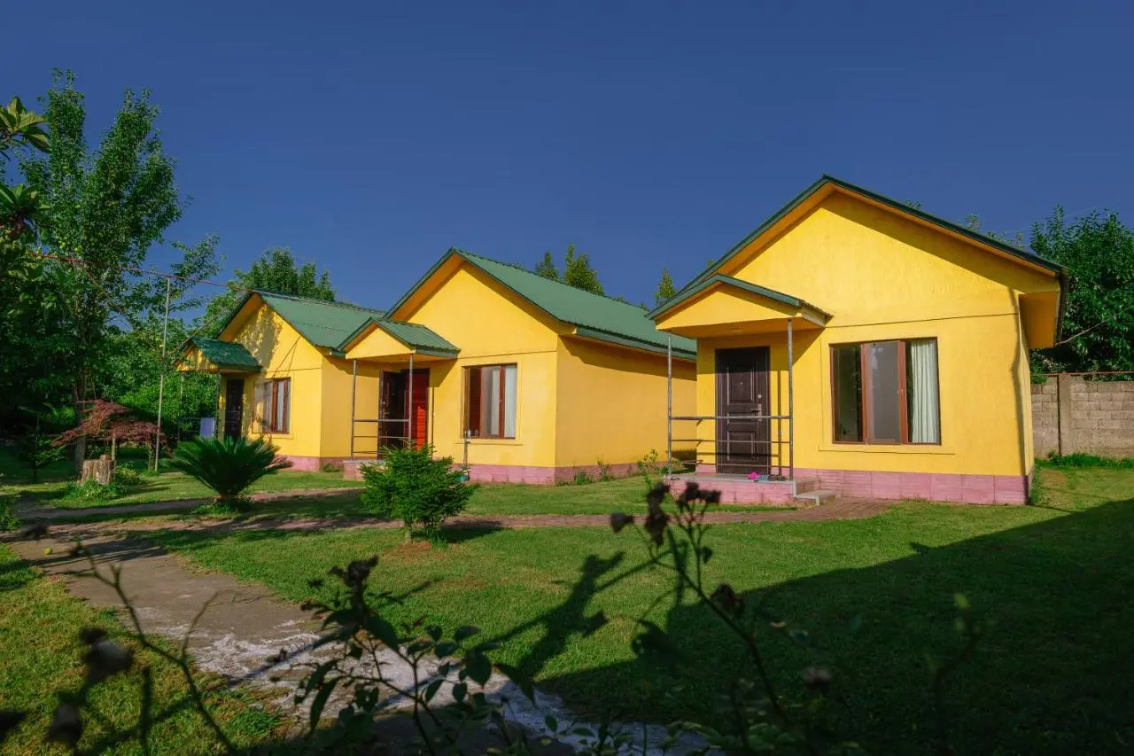 Senima's paradise - Pool & Cottages