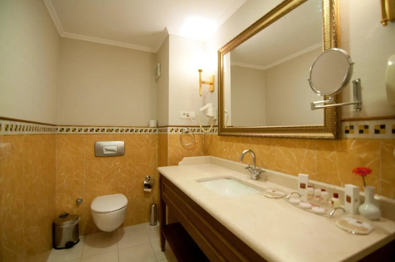 Taksim Metropark Hotel
