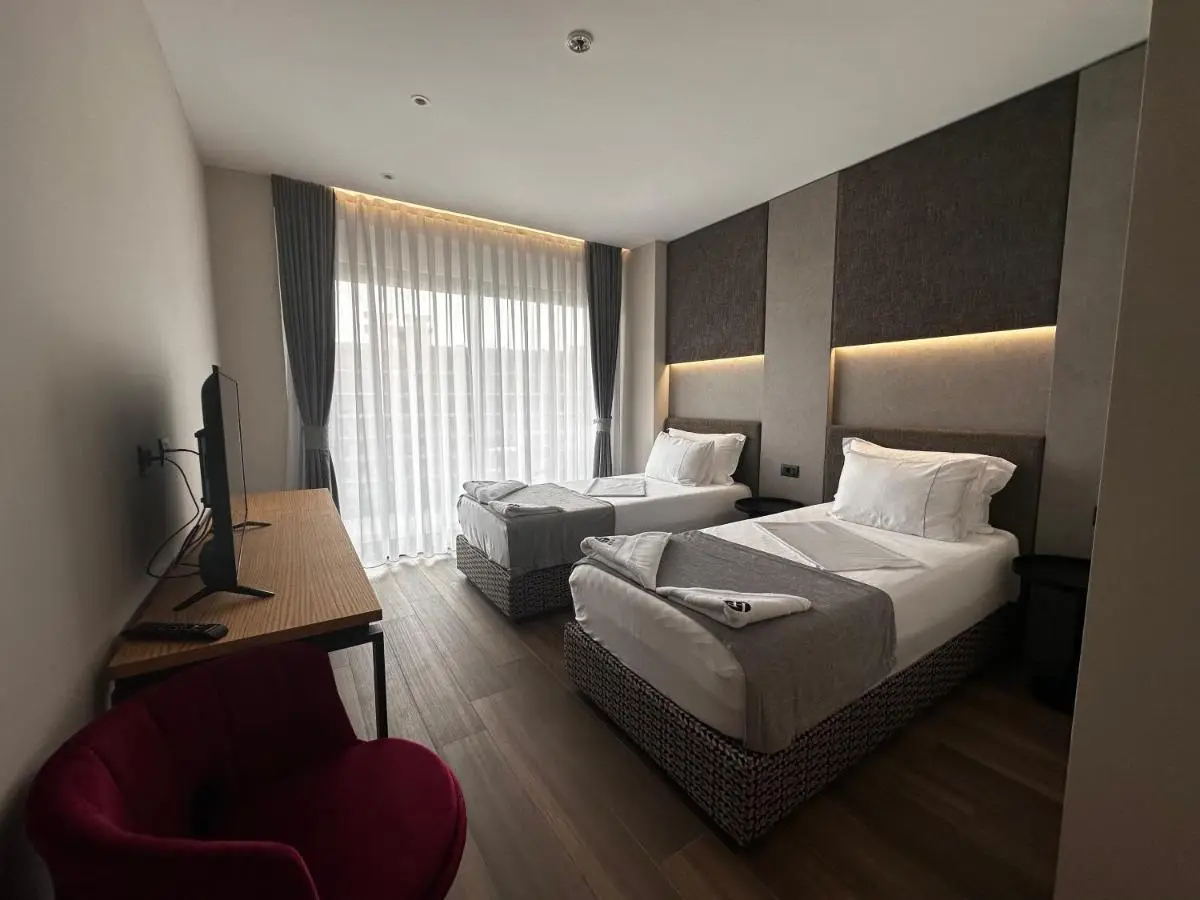 Frojd Kune Resort & Beach Hotel