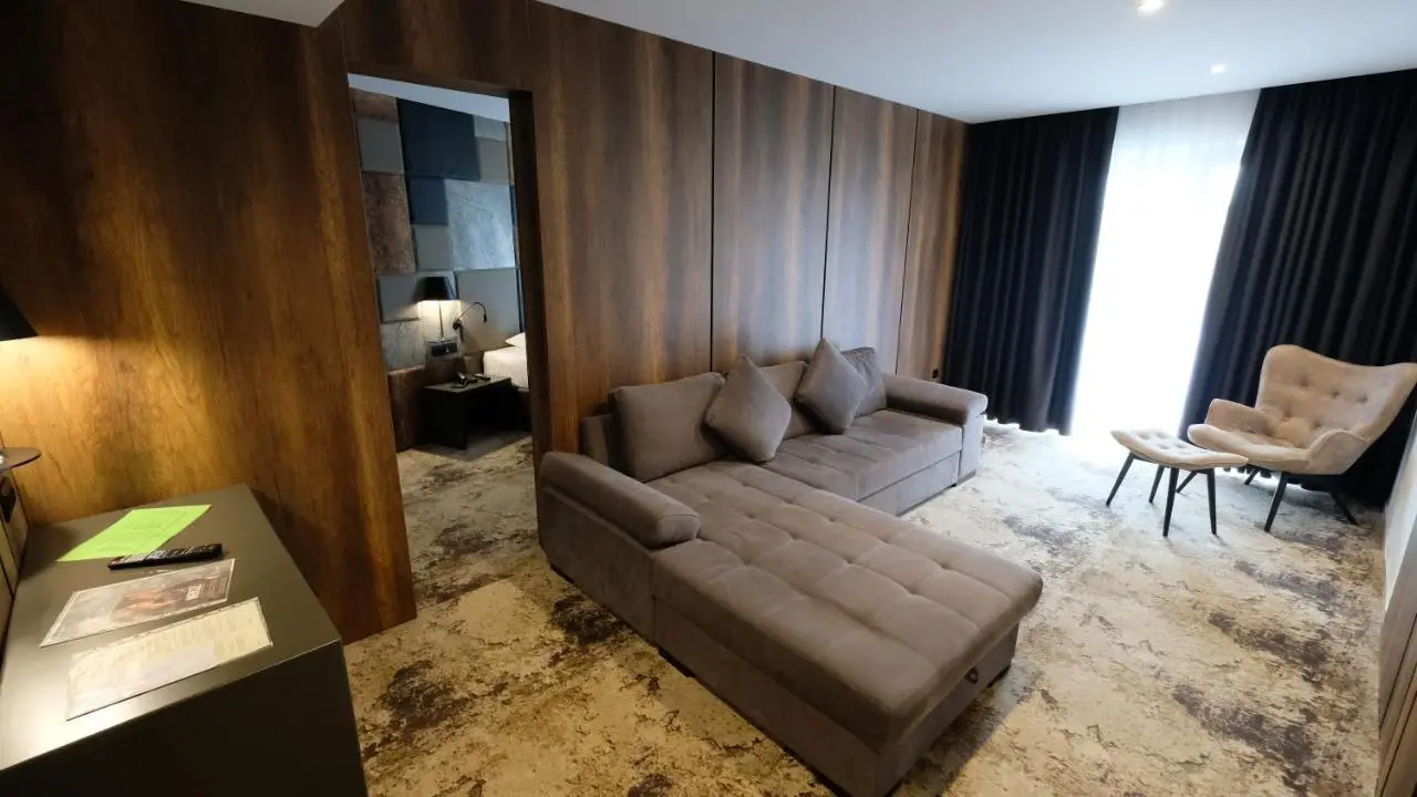 Hollywood Hotel