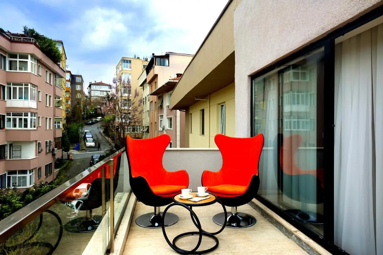 The Place Suit & Apartments